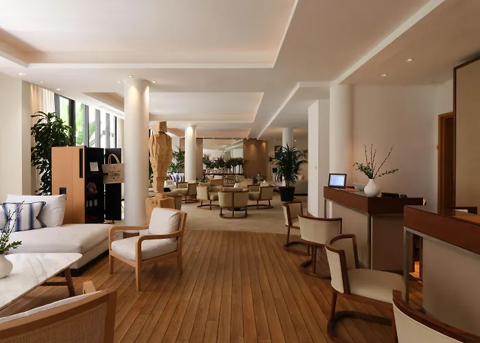 Five Seas By Inwood Hotels